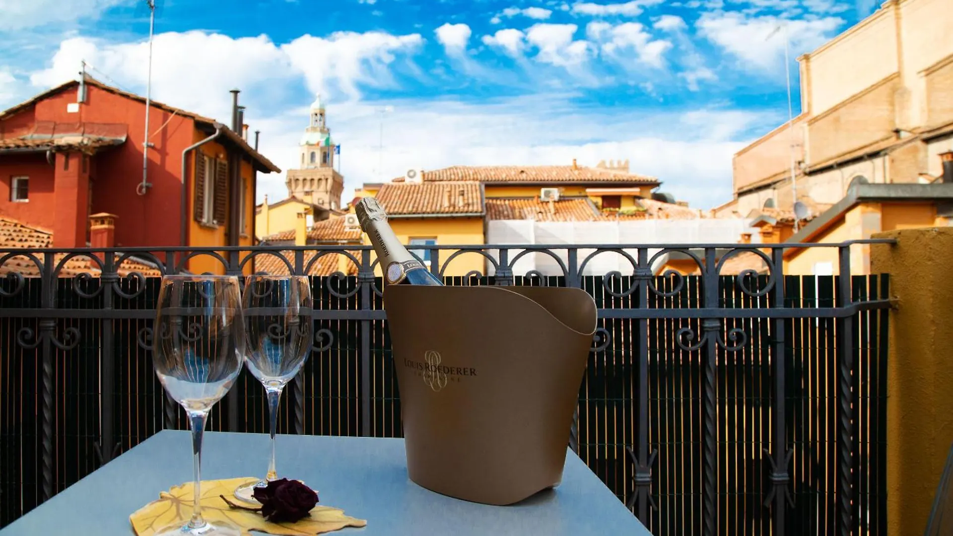 Bologna Rooftop - Twa