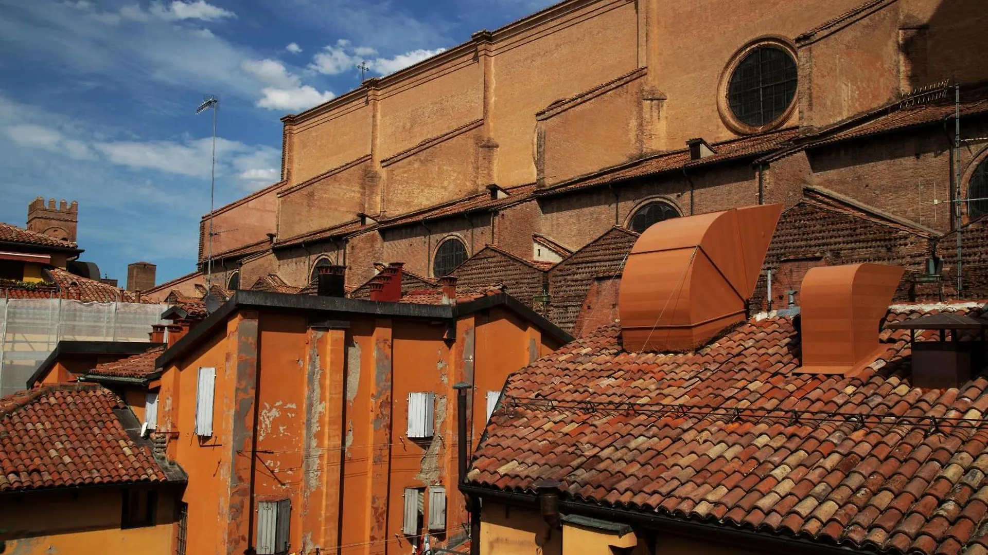 Bologna Rooftop - Twa 0*,